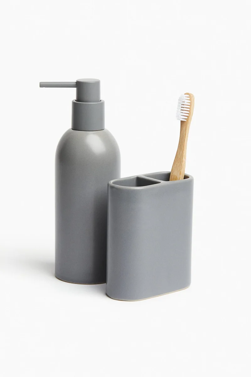 H&M Stoneware toothbrush mug