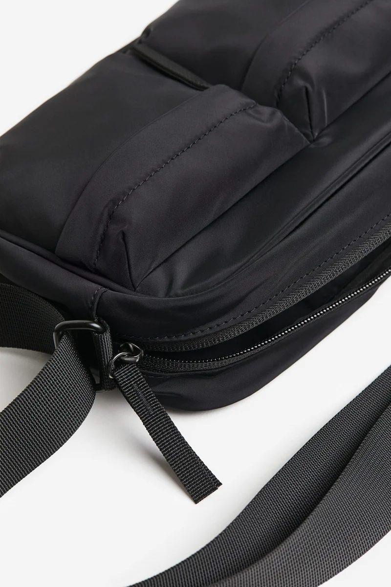 H&M Shoulder bag