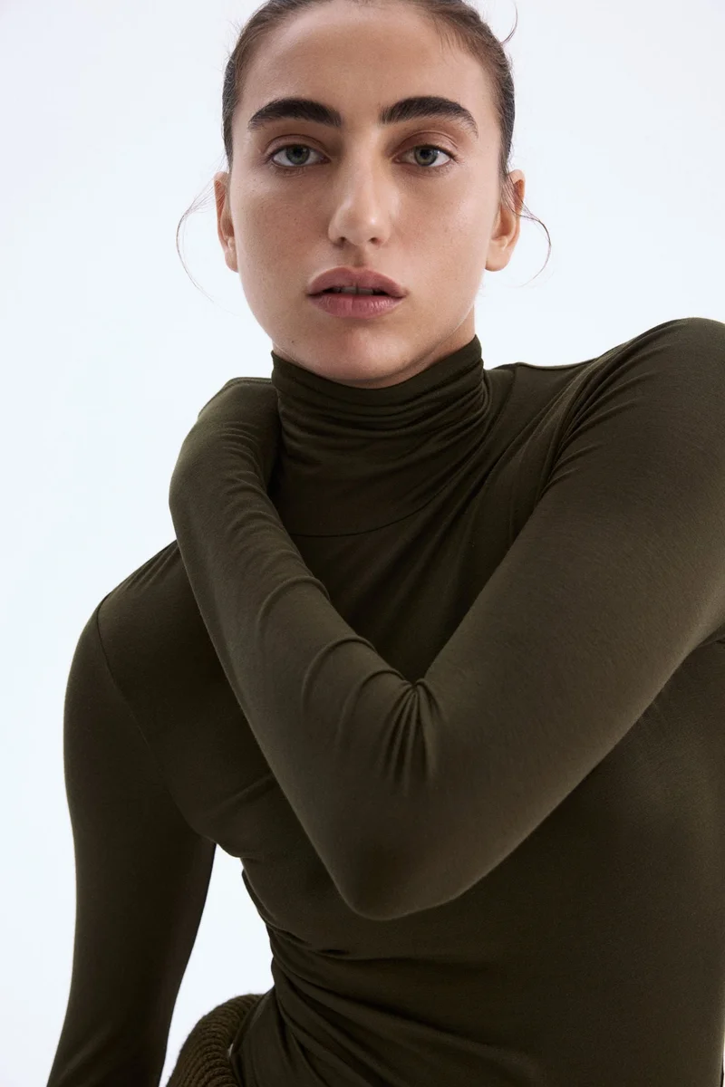 H&M Viscose polo-neck top