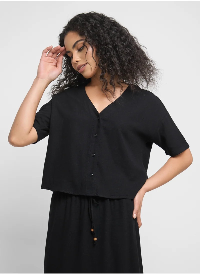 فيرو مودا Button Down V-Neck Shirt