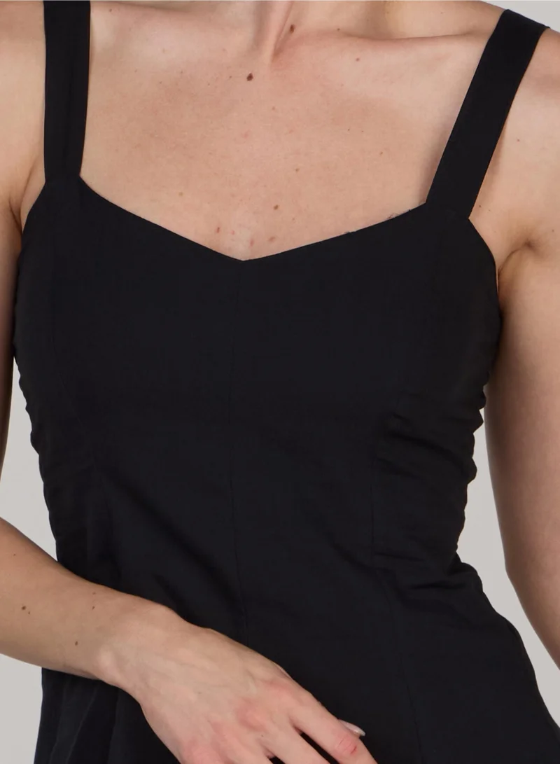 جاست نيتشر فستان إيفا قصير بقصة واسعة