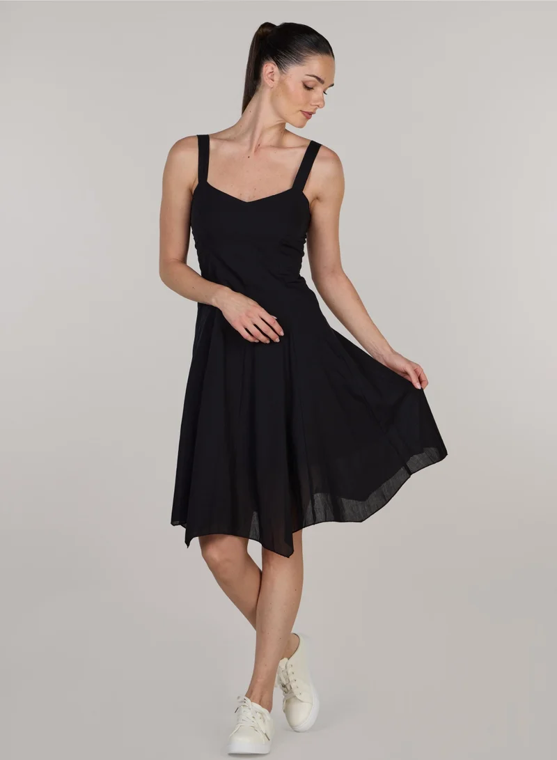 جاست نيتشر فستان إيفا قصير بقصة واسعة