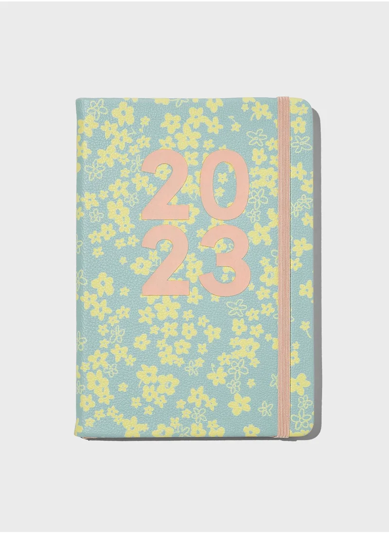 Typo 2023 A5 Weekly Buffalo Diary
