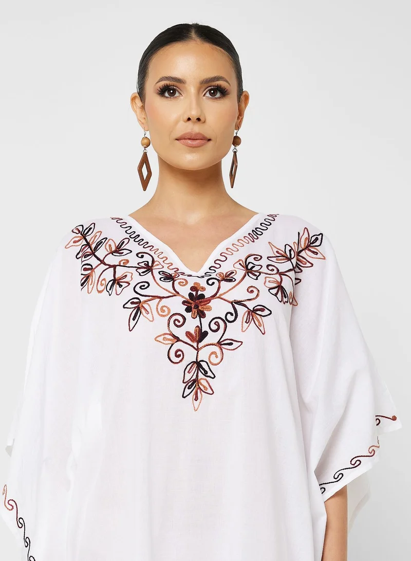 ARABIAN CLOSET Embroidered V-Neck Kaftan