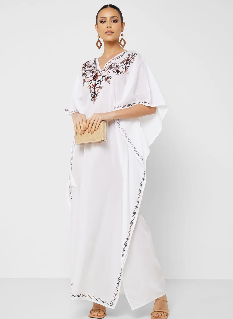ARABIAN CLOSET Embroidered V-Neck Kaftan