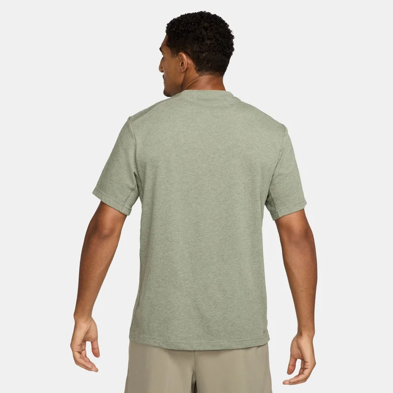 نايكي تيشيرت تدريب رجالي دراي فيت أساسي