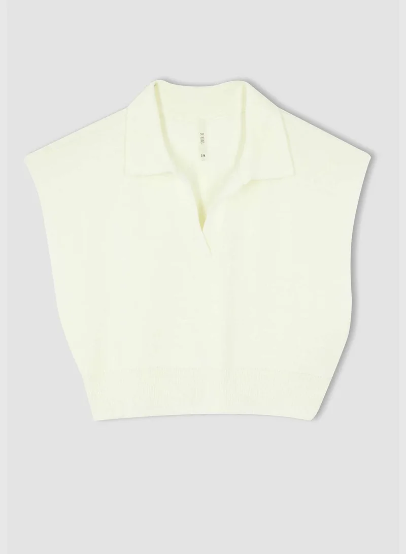 DeFacto Relaxed Fit V-Neck Cropped Sweater Vest