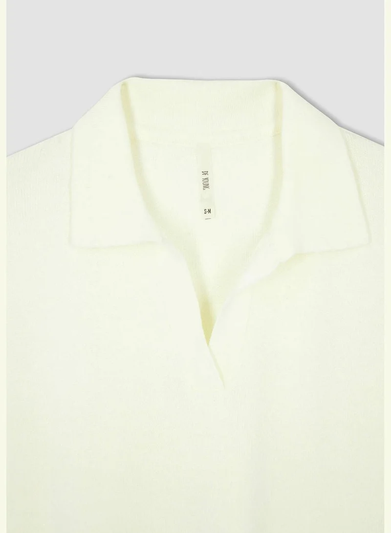DeFacto Relaxed Fit V-Neck Cropped Sweater Vest