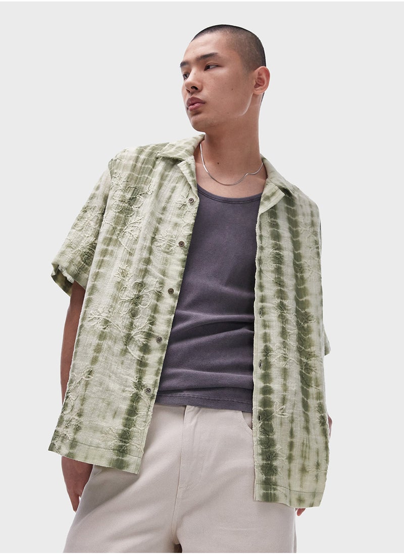 TOPMAN قميص مزخرف بتقنية صبغ التايداي  - Image 1
