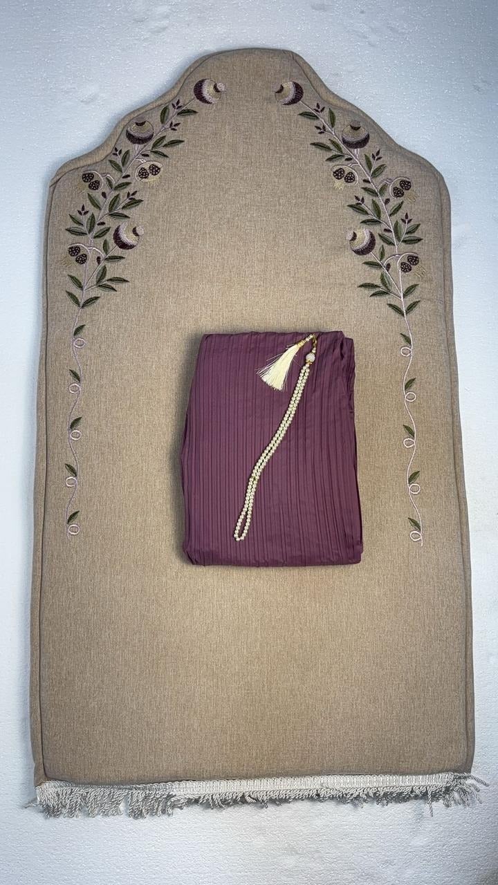 Luxury prayer set with prayer mat and rosary