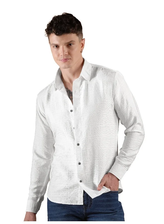 بيونغ قميص كاروهات أبيض بنقوش بارزة