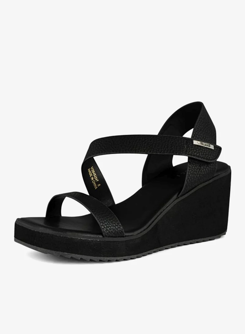 فينتشي صنادل نسائية متعددة الأحزمة ويدج