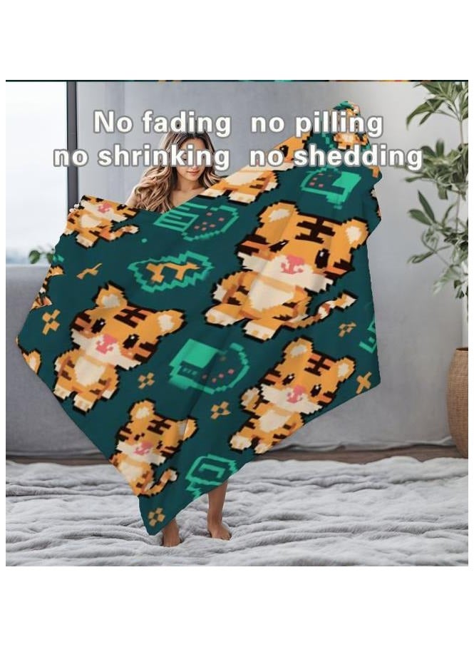 Baby and children's cartoon flannel thin blanket (warm and comfortable, suitable for sleep, games) 70cm*100cm