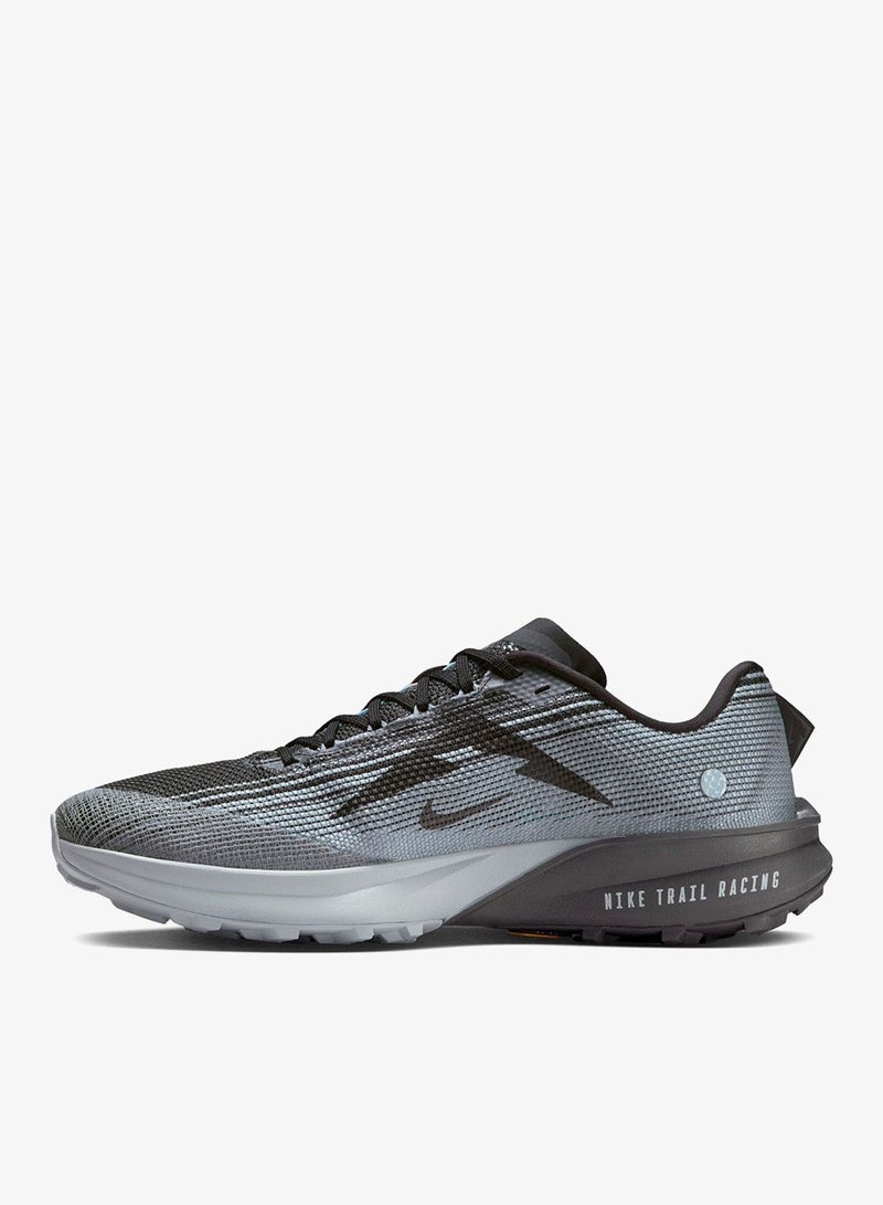 Nike Kiger 10 - Image 1
