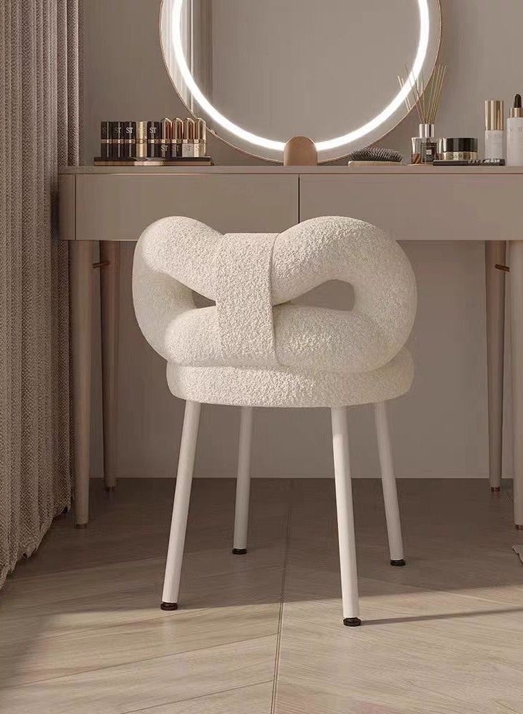 fashionhome Modern Minimalist Design Single Sofa Comfy Fluffy Vanity Chair Elegant Makeup Desk Chairs Bowknot Shape Backrest Dinning Chair with Padded Legs for Bedroom Living Room 36x36x67 cm  - Image 3