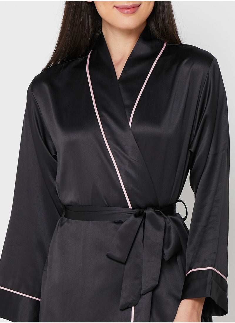 Contrast Seam Detail Robe - Image 3