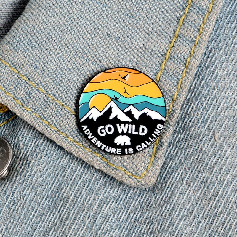 4 PCS Alloy Xuefeng Mountain Brooch Outdoor Camping Adventure Style Brooch Delicate Xuefeng Mountain Commemorative Badge Stylish Xuefeng Mountain Breastpin Unisex Clothing Accessories for Lady Wearing - Image 4