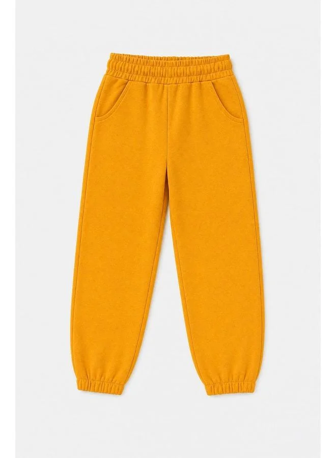 Perendi Elastic Comfortable Fit Pocketed Unisex Sweatpants for Boys and Girls.