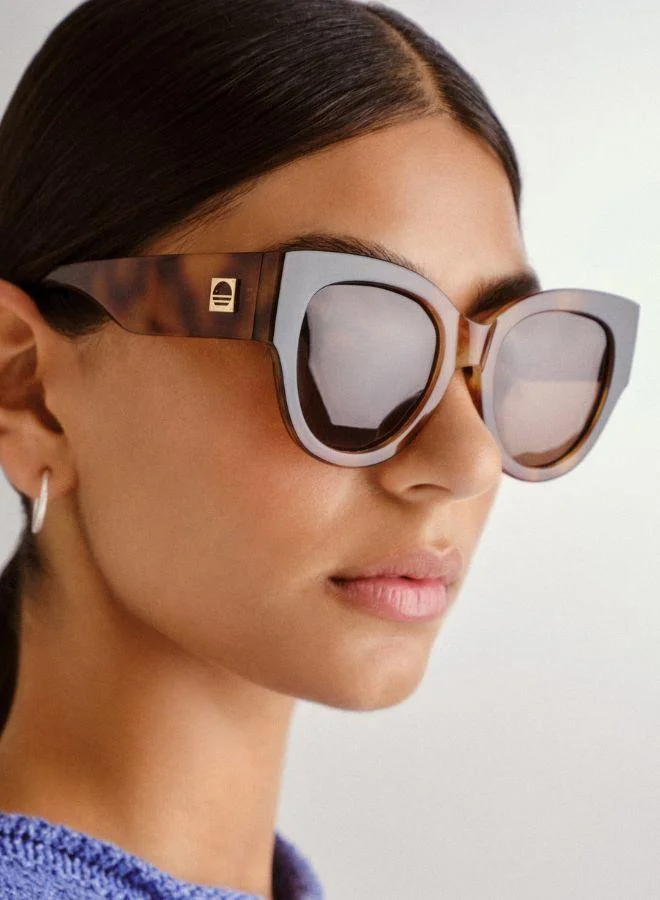 Solarized CHIC CAT-EYE Luxury Sunglasses for Men & Women – High Quality Designer Eyewear, UV Protection, Stylish Frames, Timeless Elegance, and Fashionable Eye Shades