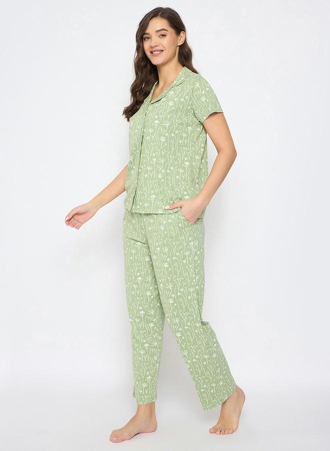 كلوفيا طقم بيجاما وقميص كلوفيا بطبعة زهور وياقة مشقوقة - Image 3