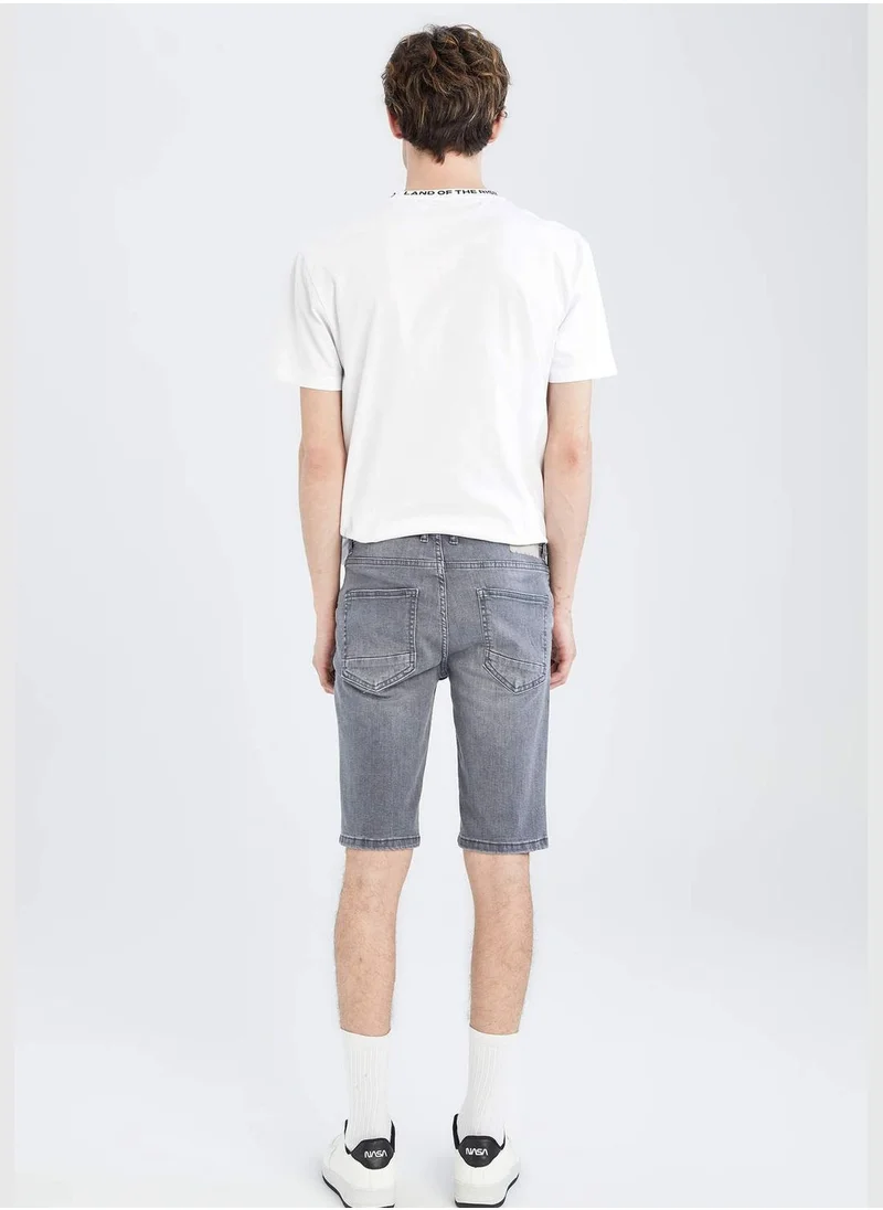 DeFacto Skinny Fit Distressed Jean Short