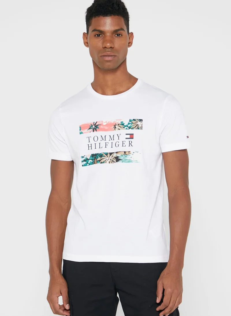 TOMMY HILFIGER Hawaiian Flag Crew Neck T-Shirt