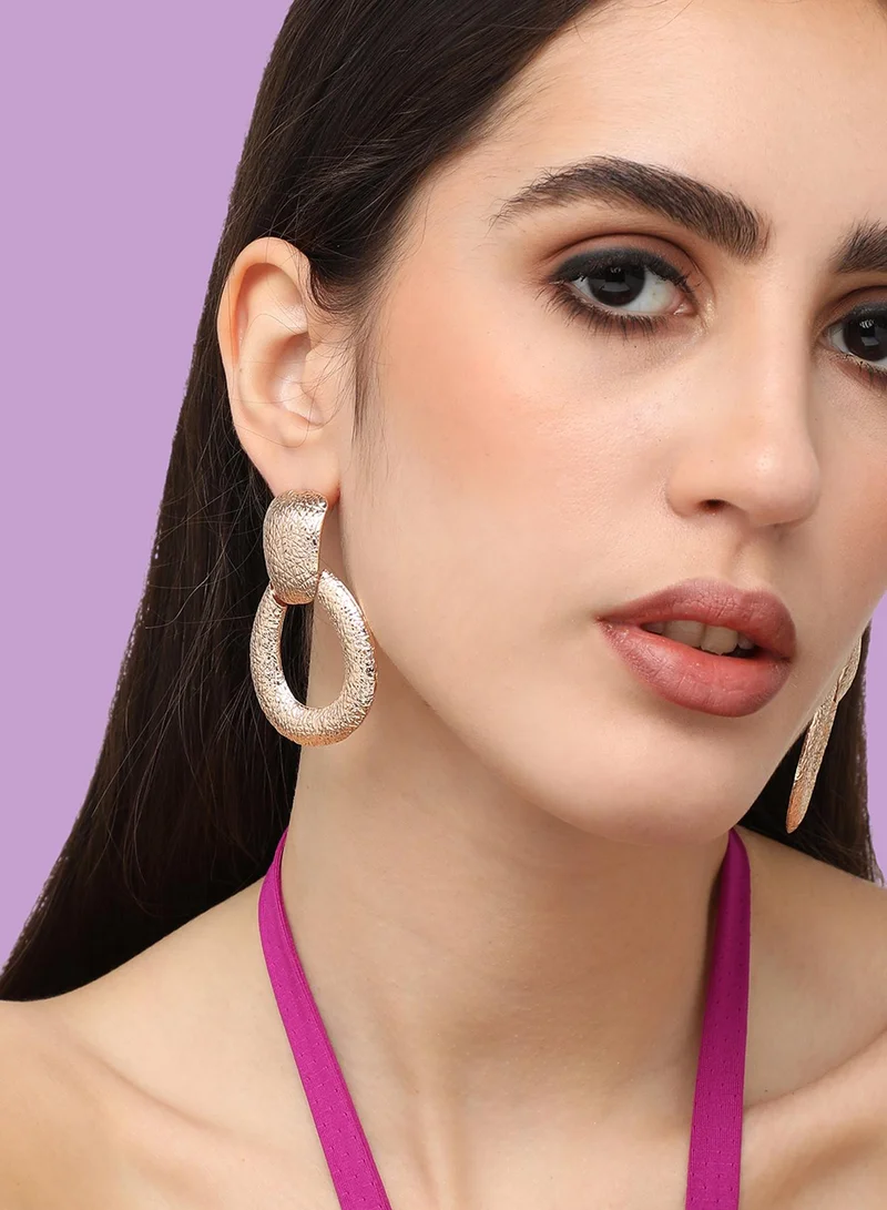 سوهي مطلية بالذهب مصمم عارضة انخفاض القرط