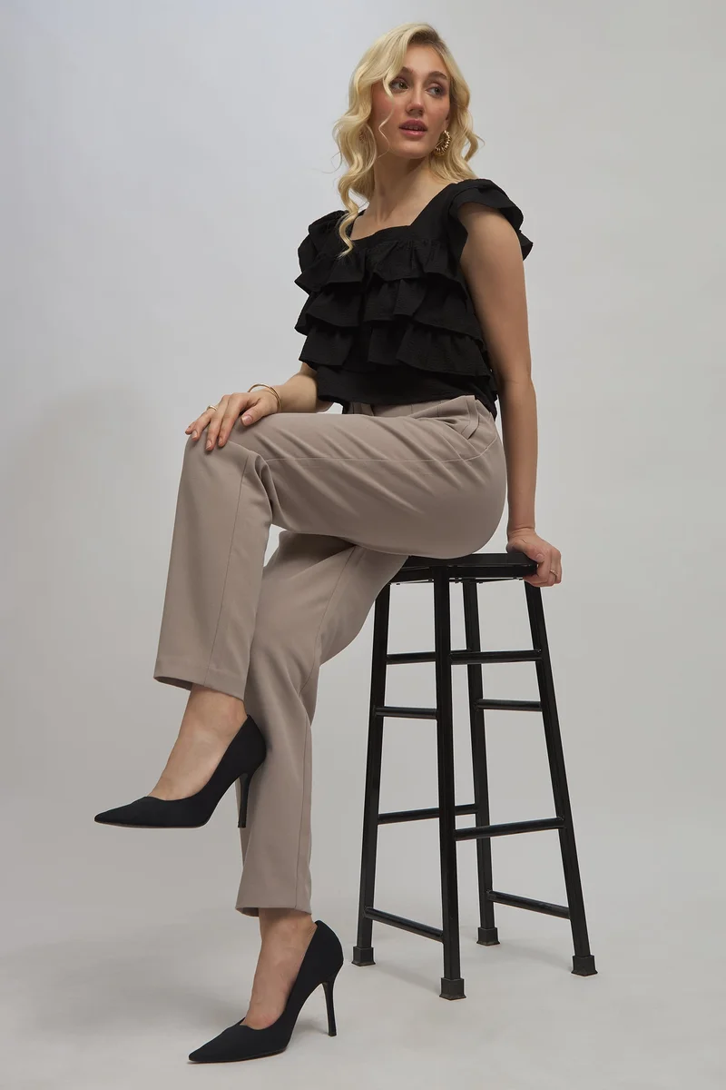 Virgio Virgio Women Tapered Fit High-Rise Trousers