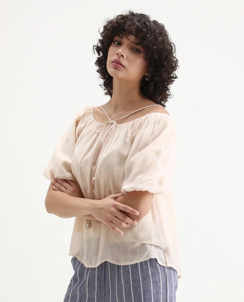 ريريزم بلوزة نسائية بياقة مربعة