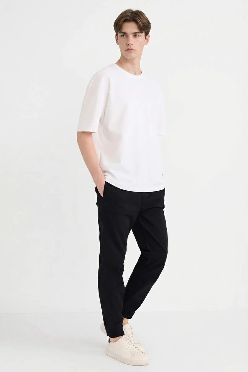 ديفاكتو Jogger Fit Three Pocket Jogger Pants