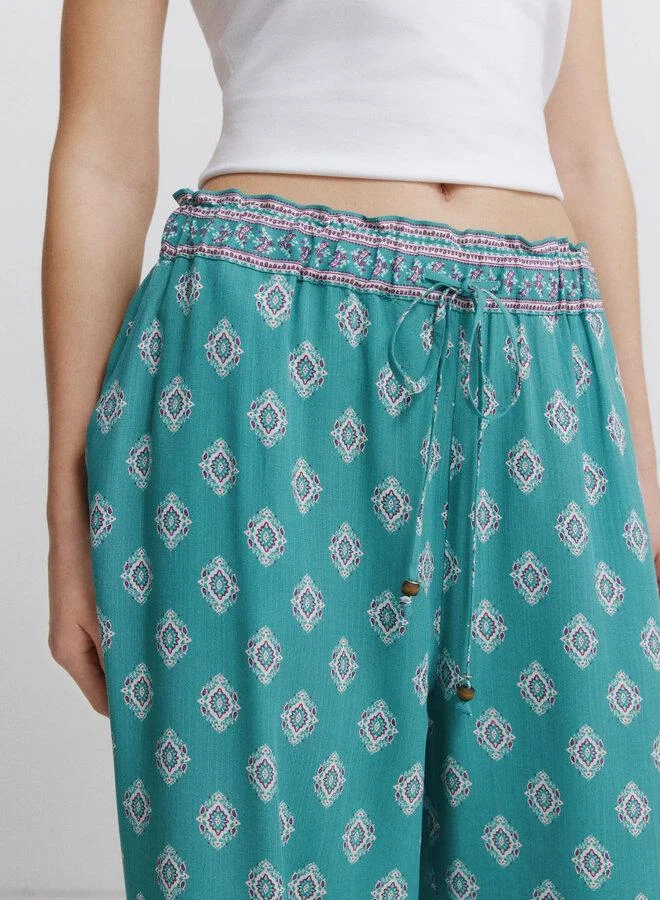 Springfield  Chino shorts for Women | Best Price UAE