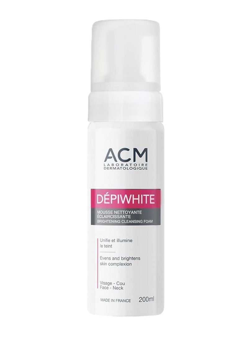 أيه سي أم ديبي وايت رغوة تنظيف وتفتيح 200 مل - مزيل مكياج لطيف، يعيد إشراقة البشرة، خالي من الصابون ومناسب لجميع أنواع البشرة