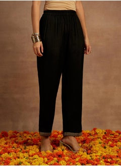 Libas Printed Straight Kurta and Solid Trouser with Chiffon Dupatta Set by Styli  - Image 5