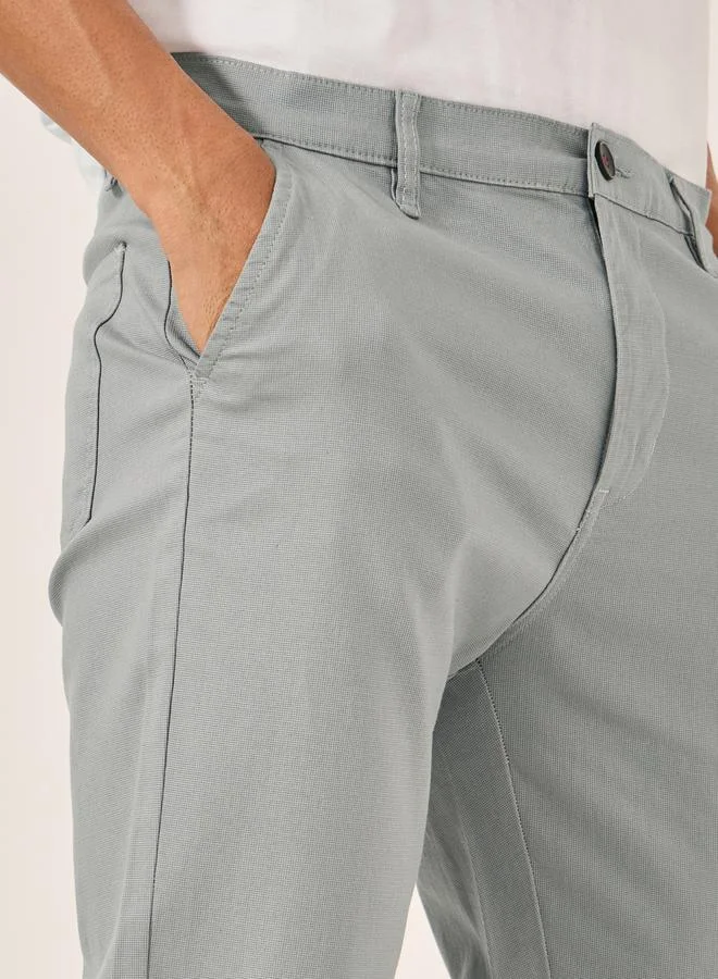 Styli Solid Mid Rise Slim Fit Cotton Chinos