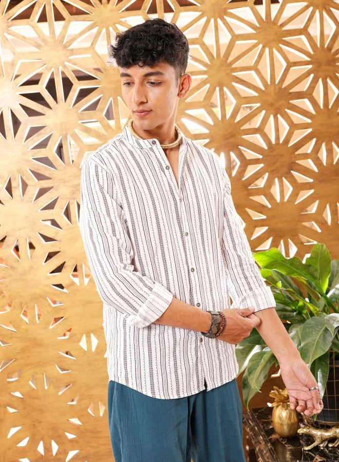 ذا انديان كراج كو Men Slim Fit Indie Printed Full Sleeves Mandarin Collar Resort Wear Shirt