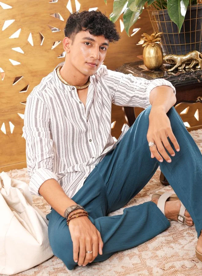 ذا انديان كراج كو Men Slim Fit Indie Printed Full Sleeves Mandarin Collar Resort Wear Shirt