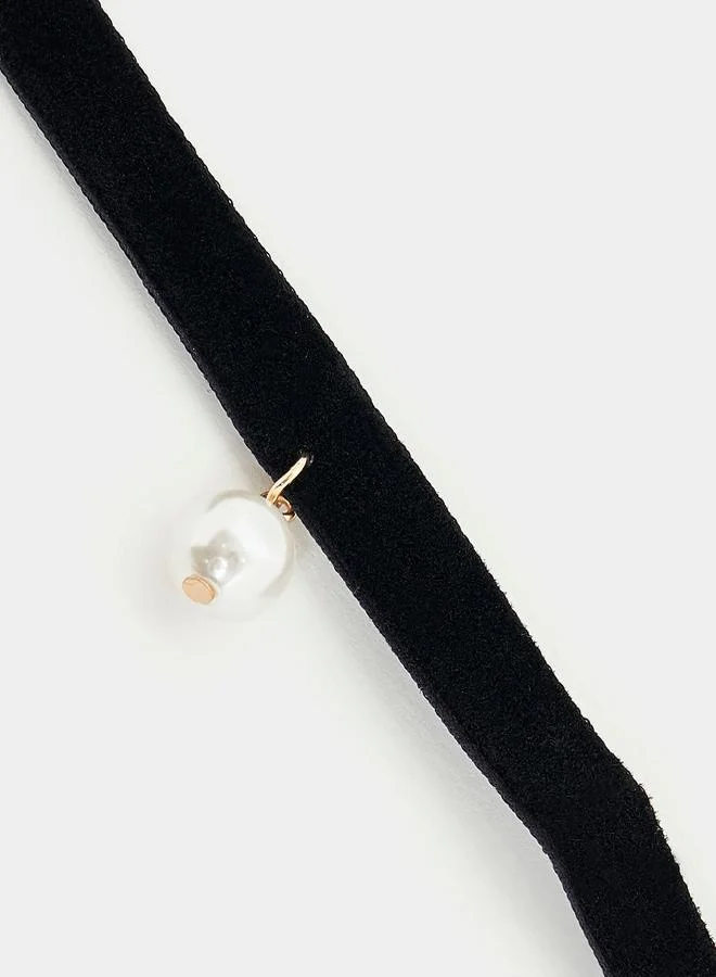 Styli Faux Pearl Drop Necklace