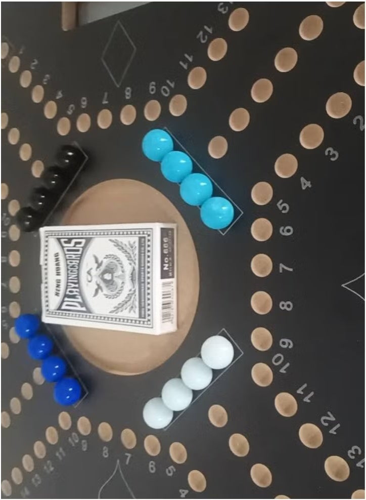 فيتنس ورلد لعبة جاكارو خشبية سوداء مع حقيبة حمل قوية للتخطيط الاستراتيجي، لعبة جاكارو خشبية لأربعة لاعبين مع كرات زجاجية وبطاقات، لعبة جاكارو خشبية 40×40 سم - Image 4