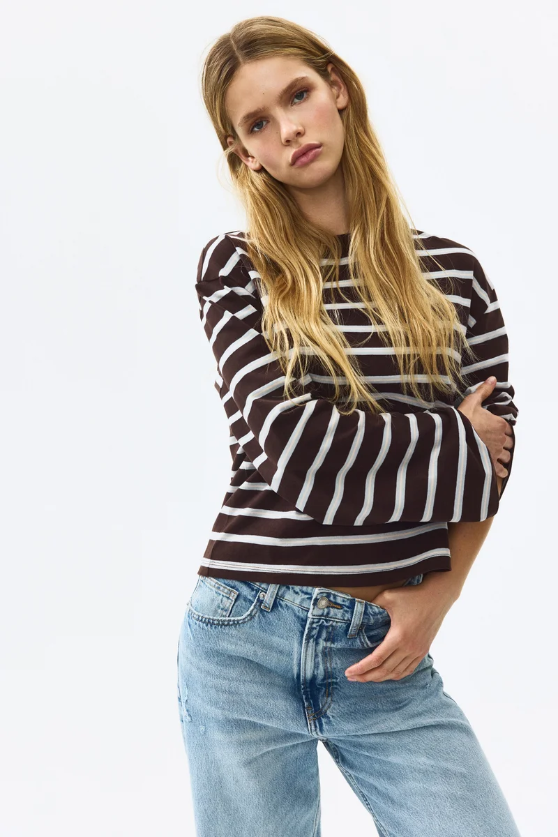 Long-sleeved cotton top