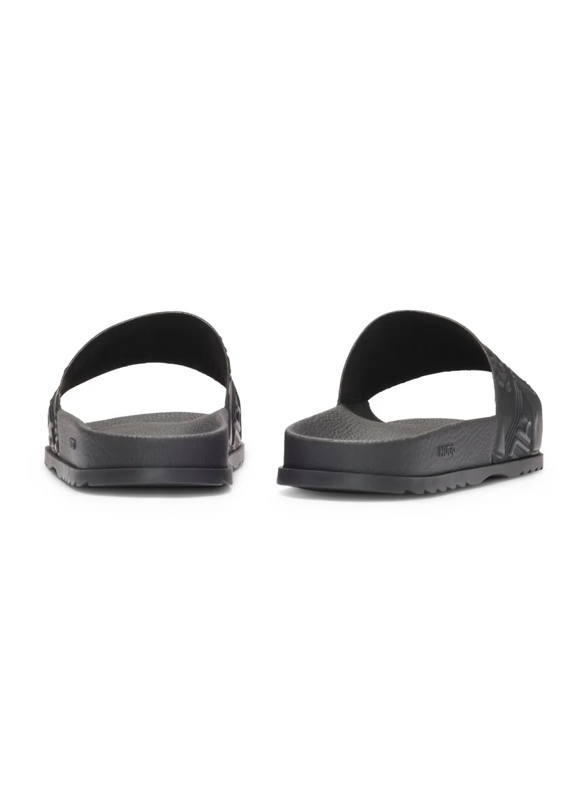 هوجو Italian-made slides with mixed logos
