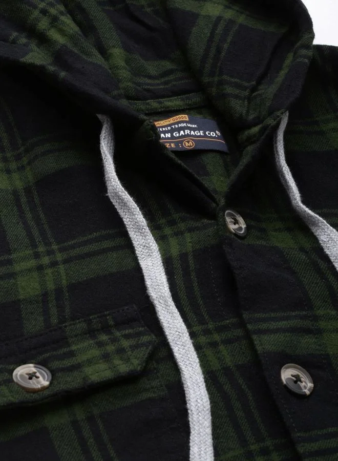 شركة المرآب الهندية Men Regular Fit Checkered Full Sleeves Hooded Double Flap Pocket Casual Over Shirt