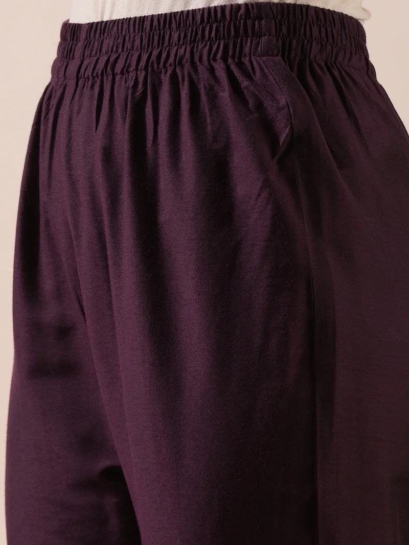 globus Women Purple Floral Embroidered Thread Work Straight Kurta With Trousers