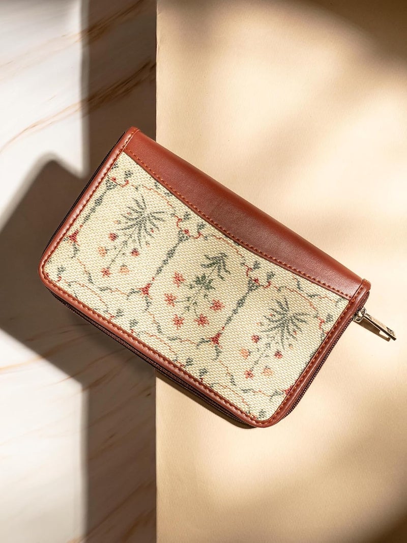 ZOUK Women's Handcrafted Classic Chain Wallet - Image 2