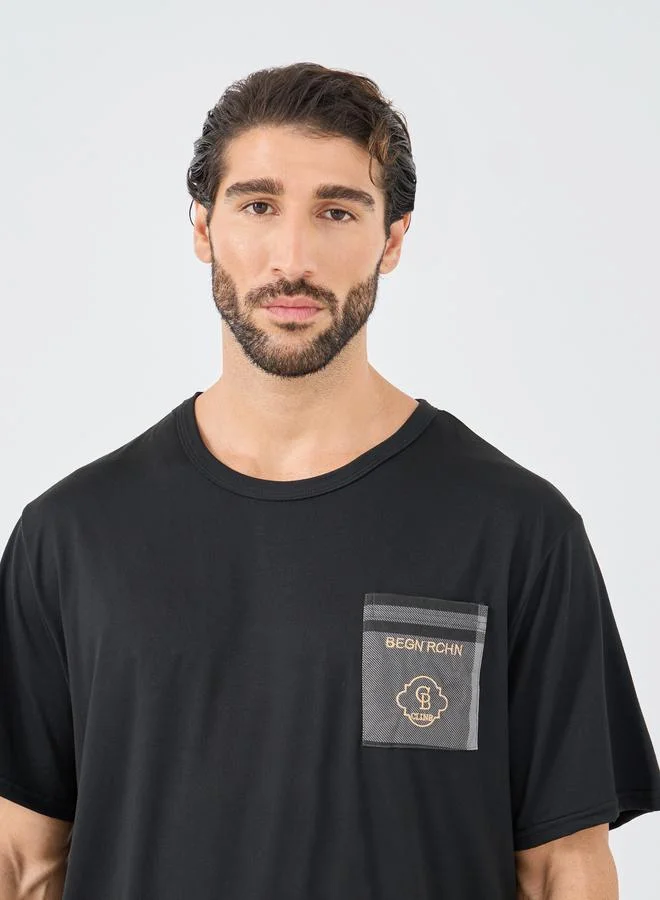 Styli Styli Contrast Pocket Detail T-Shirt and Checked Shorts Set