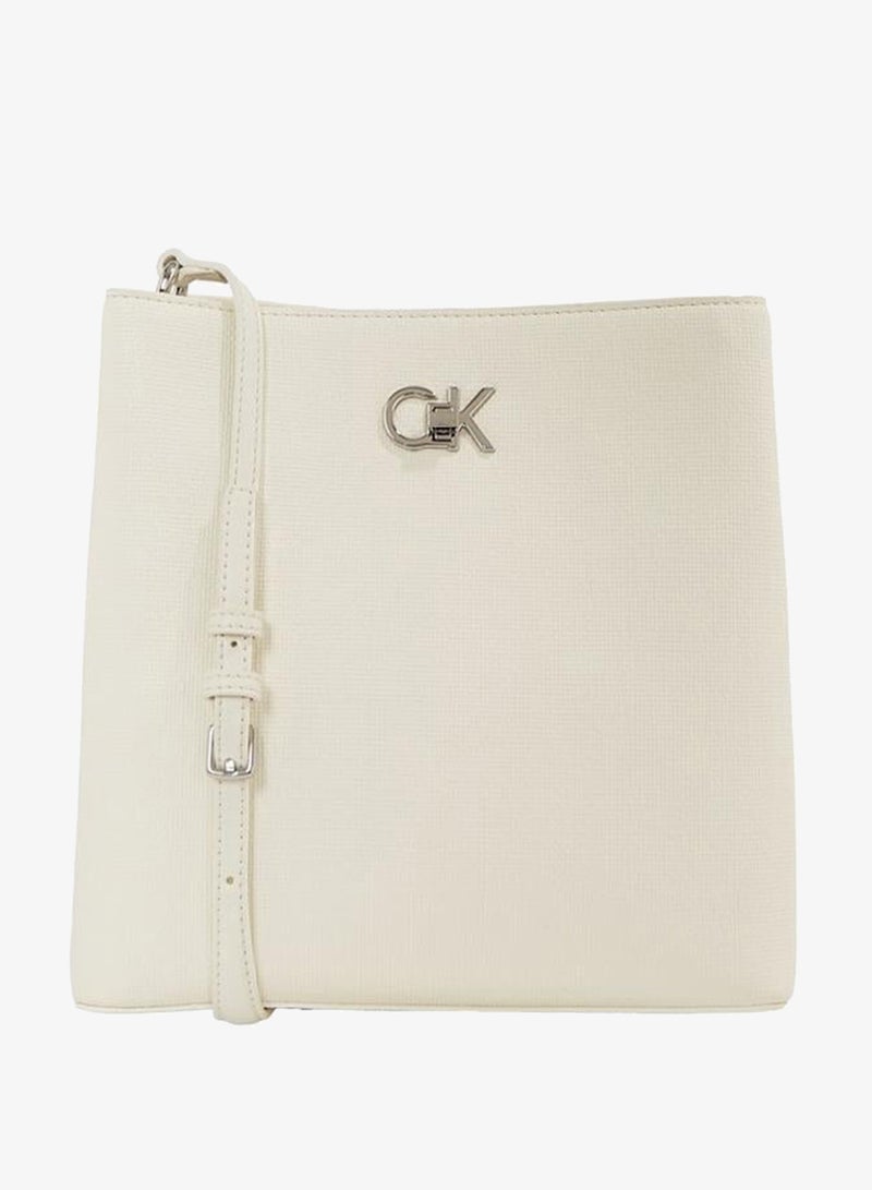 CALVIN KLEIN BUCKET BAG - Image 1