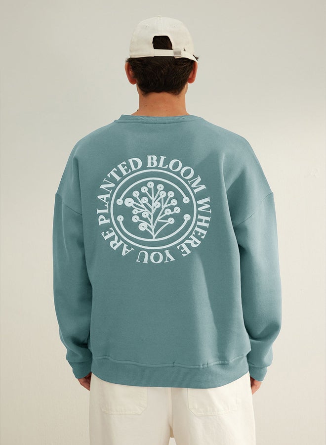 trendyol Mint Oversize/Wide Cut Floral Embroidered Fleece Lined Cotton Sweatshirt - Image 4
