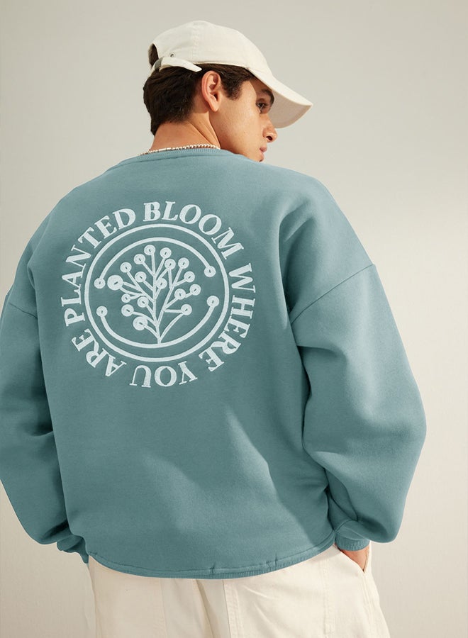 trendyol Mint Oversize/Wide Cut Floral Embroidered Fleece Lined Cotton Sweatshirt - Image 1
