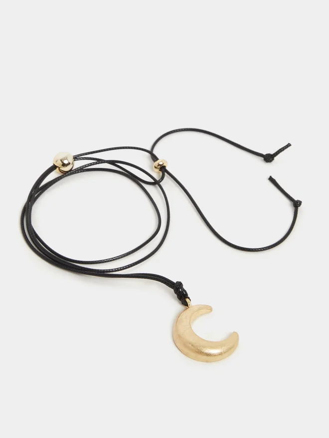 Styli Styli Moon Pendant Necklace