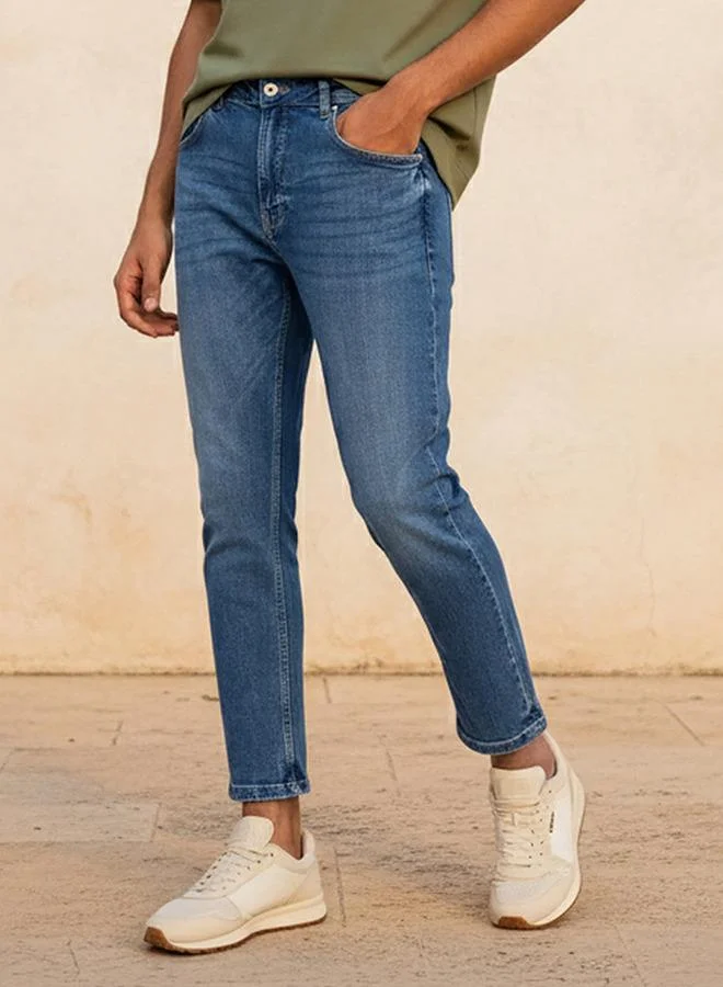 Men Slim Fit Mid Rise Jeans