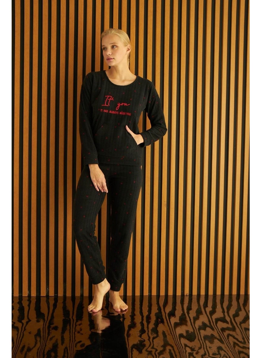 Bie's Women's Crew Neck Kangaroo Pocket Wrist Cuffed Ribbed Fleece Winter Pajama Set  - Image 2